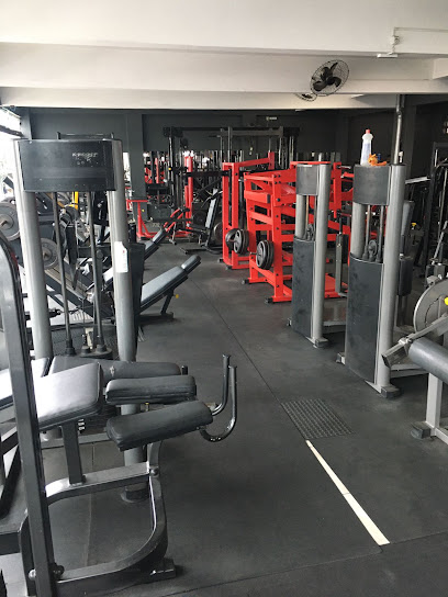 Academia Black Perform